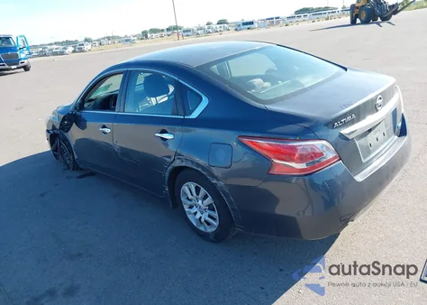 2013 Nissan Altima 2.5 S z USA, uszkodzony, nr VIN 1N4AL3AP6DC193323